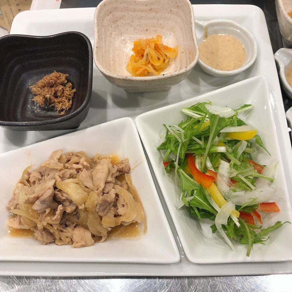 和Ｄｉｎｉｎｇ　三十