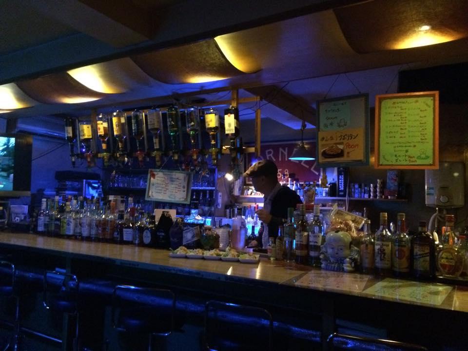 舶来酒場 PIAF