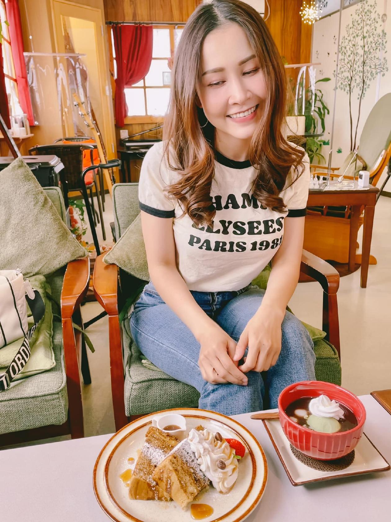 カフェ ホビット