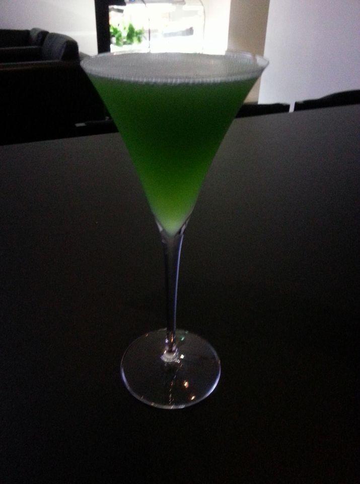 Dining bar Porte（ﾀﾞｲﾆﾝｸﾞﾊﾞｰ ﾎﾟﾙﾄ）