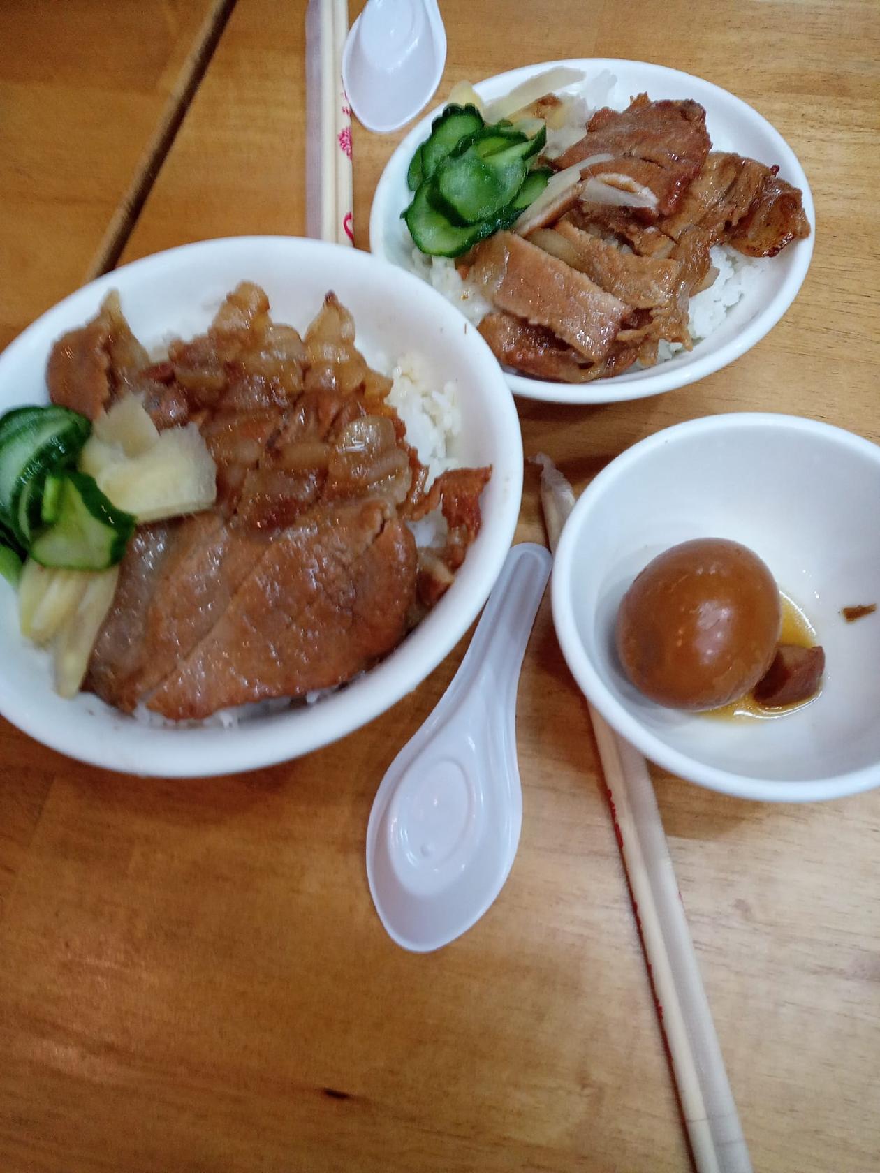 高雄周燒肉飯~開元店