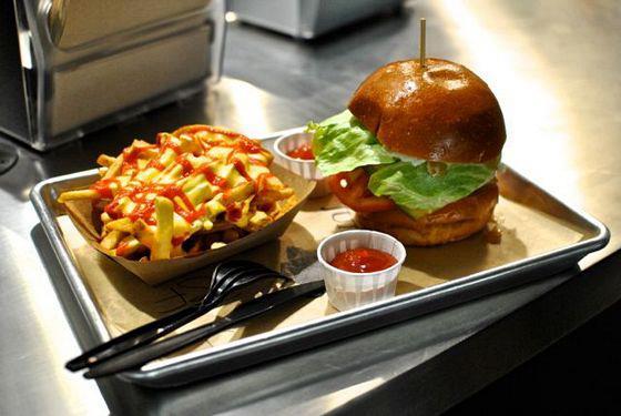 Lucy Juicy Burgers