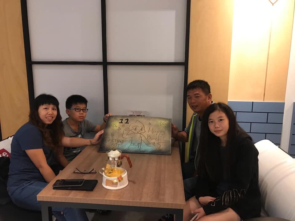 茶自點鹿港店