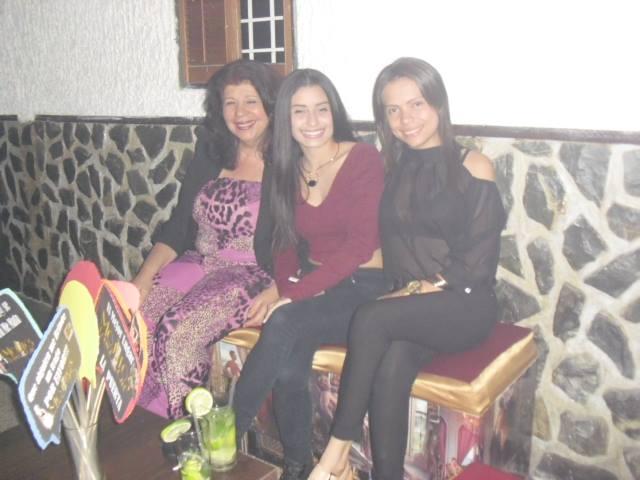 Mojitos Lounge Café