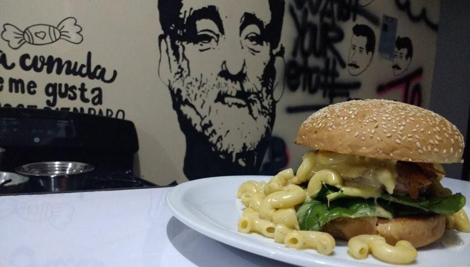 Burger World & Bistro