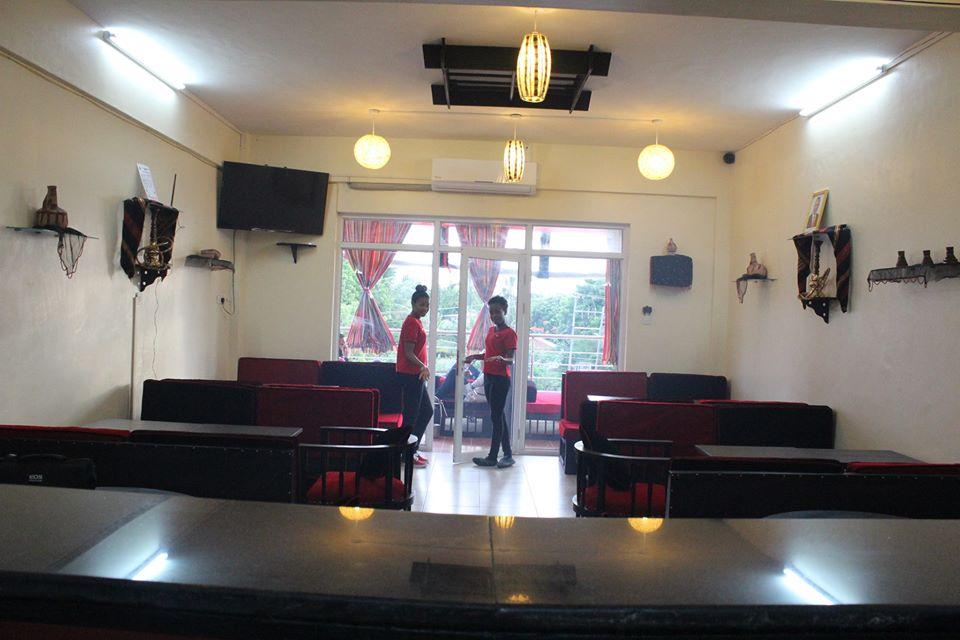 LOLA CAFE'