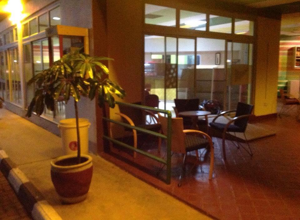 Transit Lounge. Cafe Bar & Restaurant