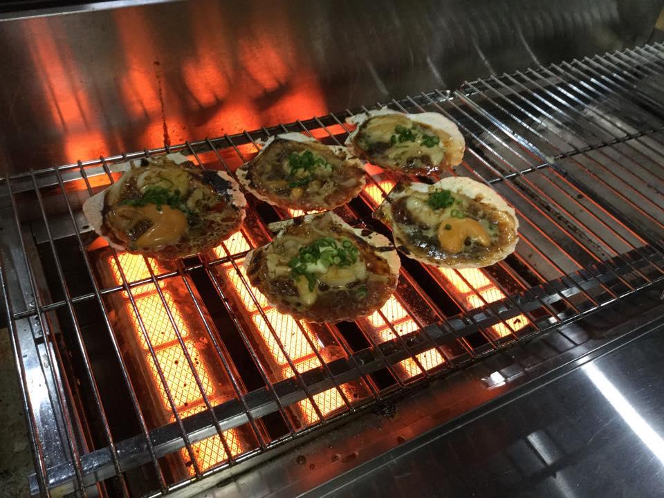 利休 炉端焼き