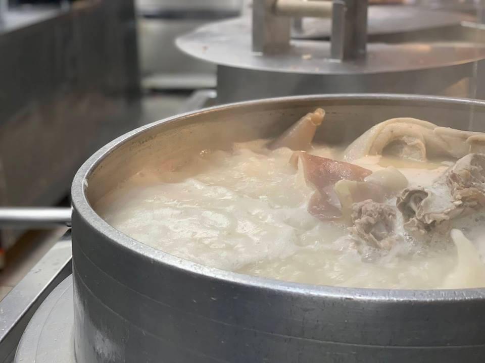 一幸舍豚骨拉麵