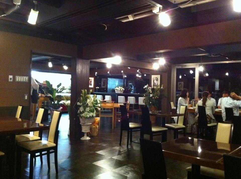 Ｄｉｎｉｎｇ　Ｂａｒ　ＪＩＲＩ