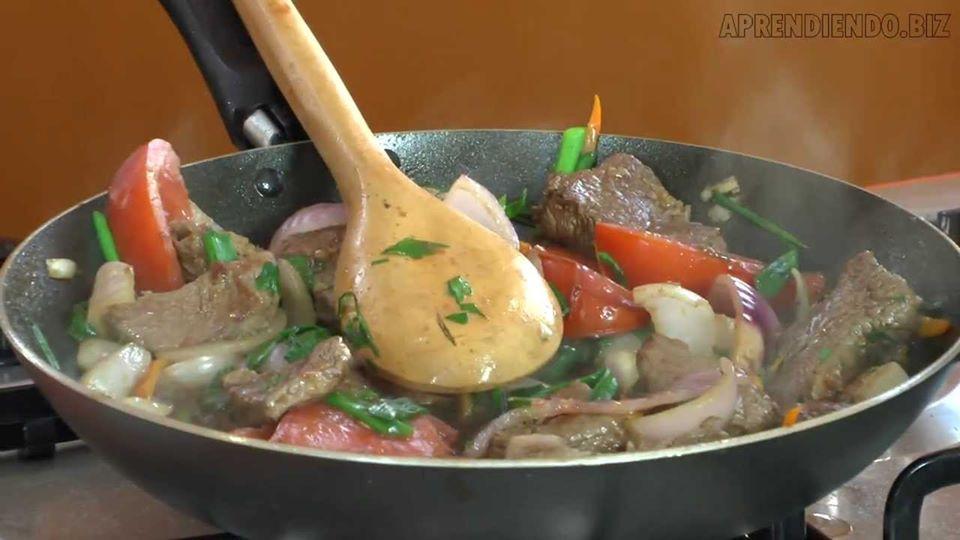 Comida peruana: "Sabor y sazón peruana"