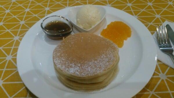 ブックカフェ来茶舖