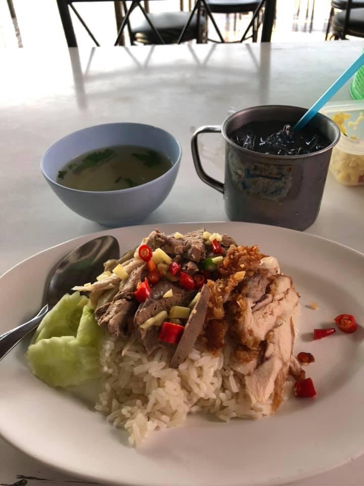 ข้าวมันไก่รสเด็ดสระแก้ว