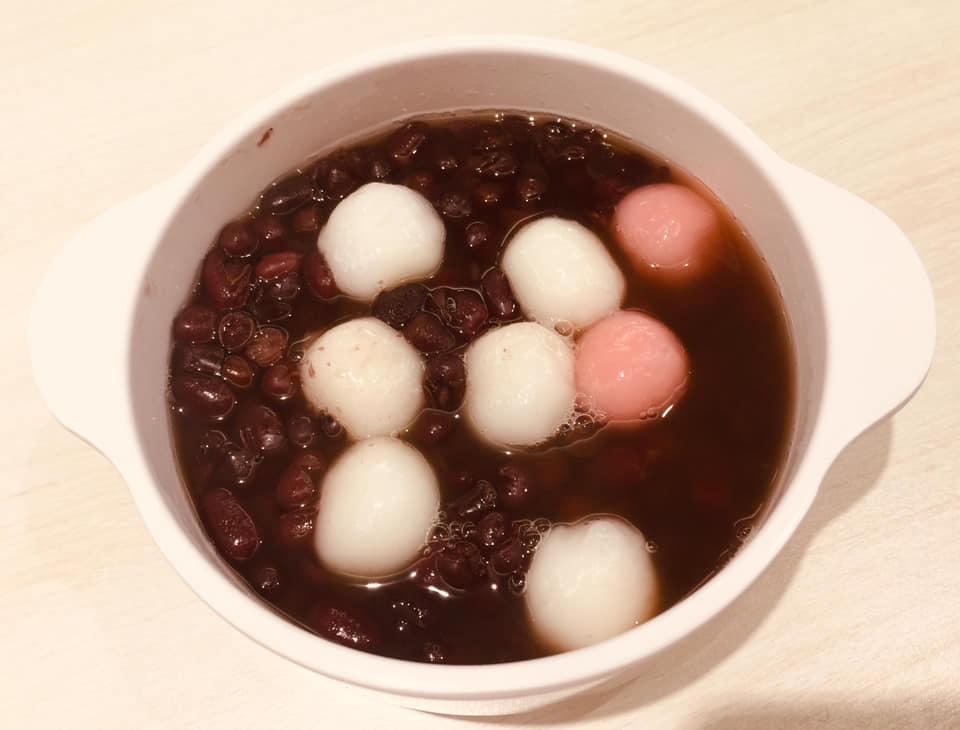 初癮牛排廚房