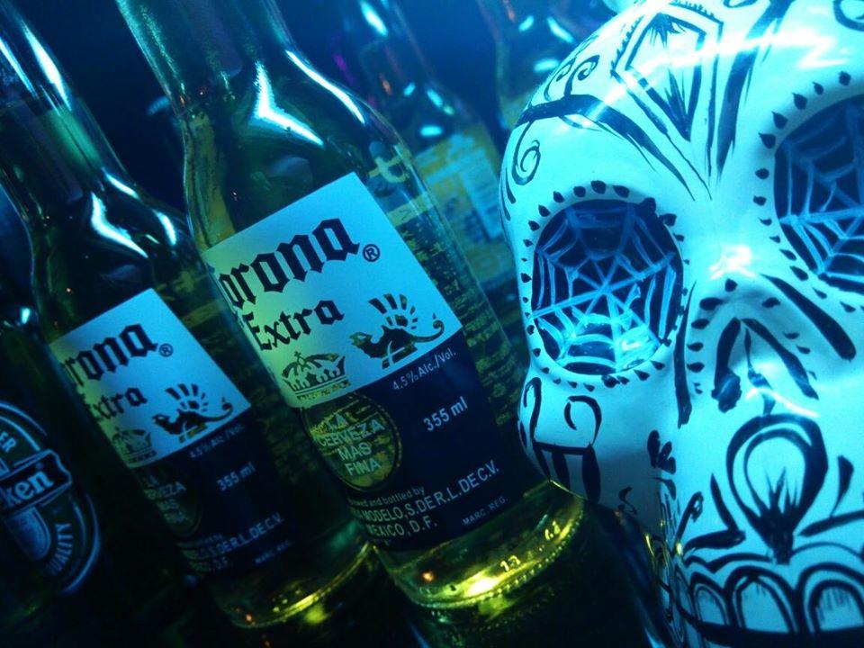 Girls　bar　bonita