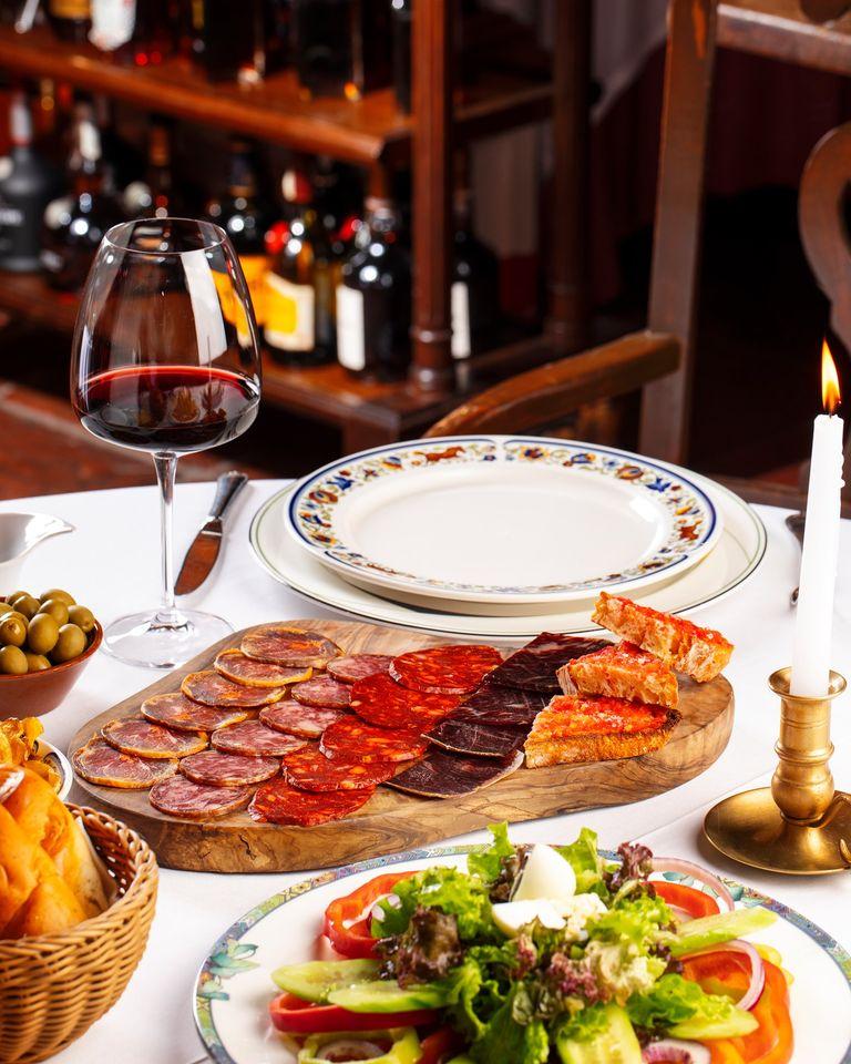 SAFFRON Restaurant Group Baku