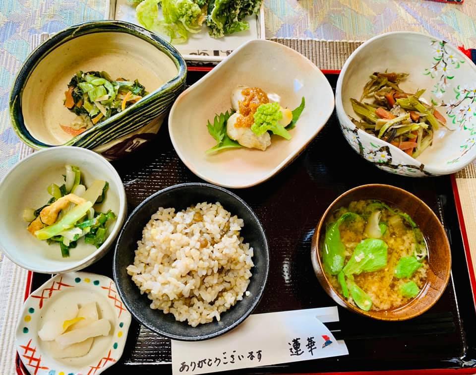 喫茶 蓮華