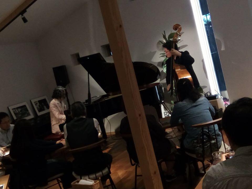 F.F. Live　at エノテカ ヴィエント