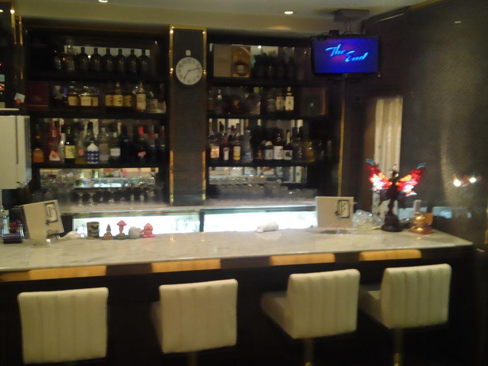 @home bar Rady