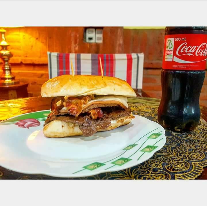 Las Colonias restaurant-parador