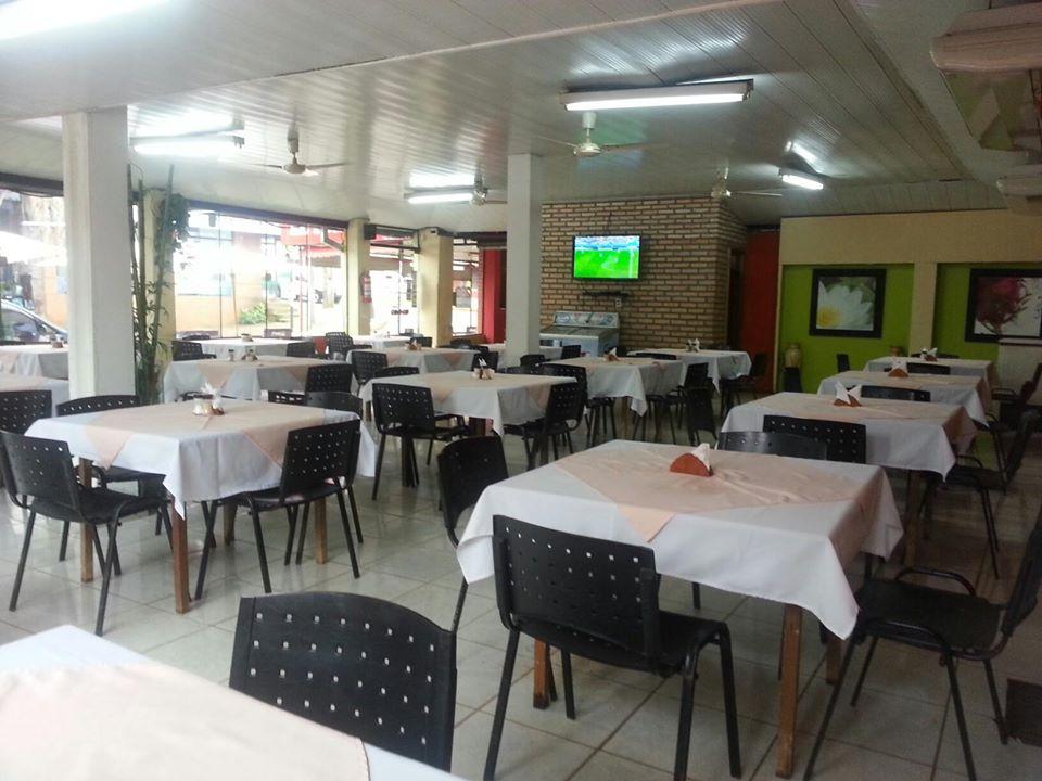 El Tomate Restaurant