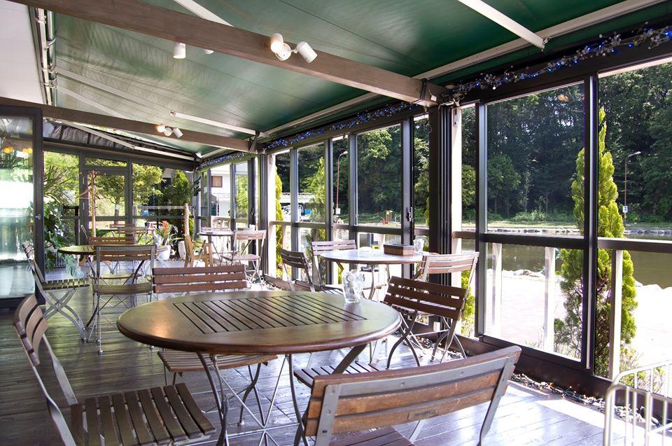 Cafe restaurant Curtis Lake