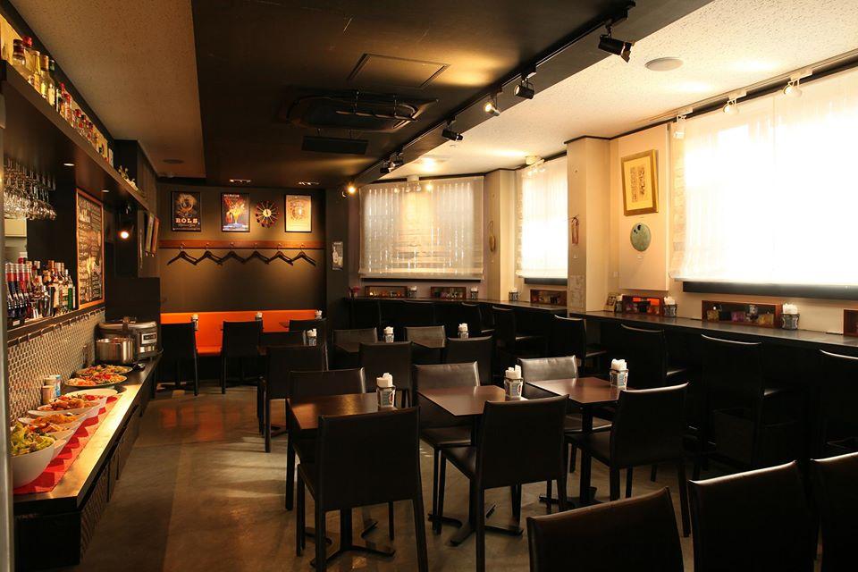 Buffet Dining 袖摺坂