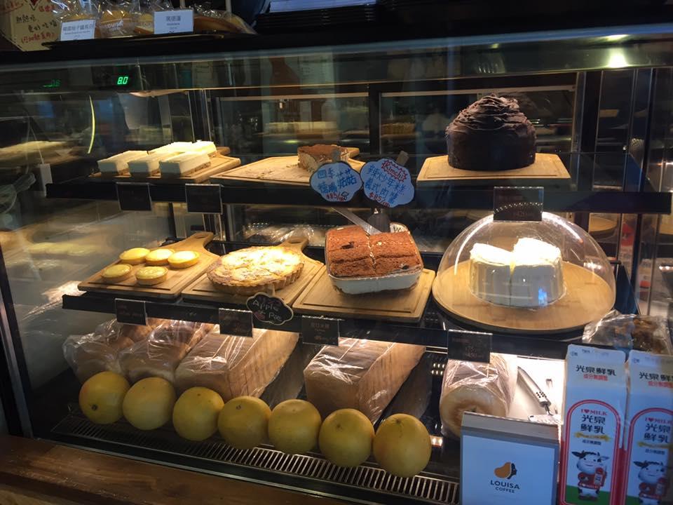 Louisa Coffee 路易莎咖啡桃鶯店