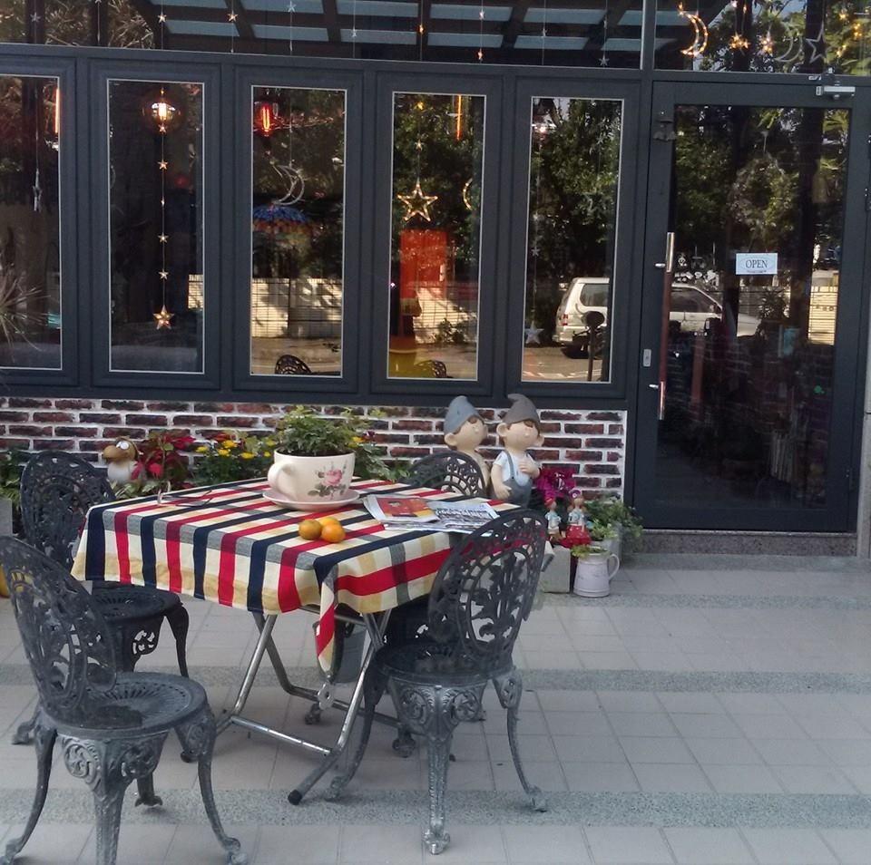 Alina Café