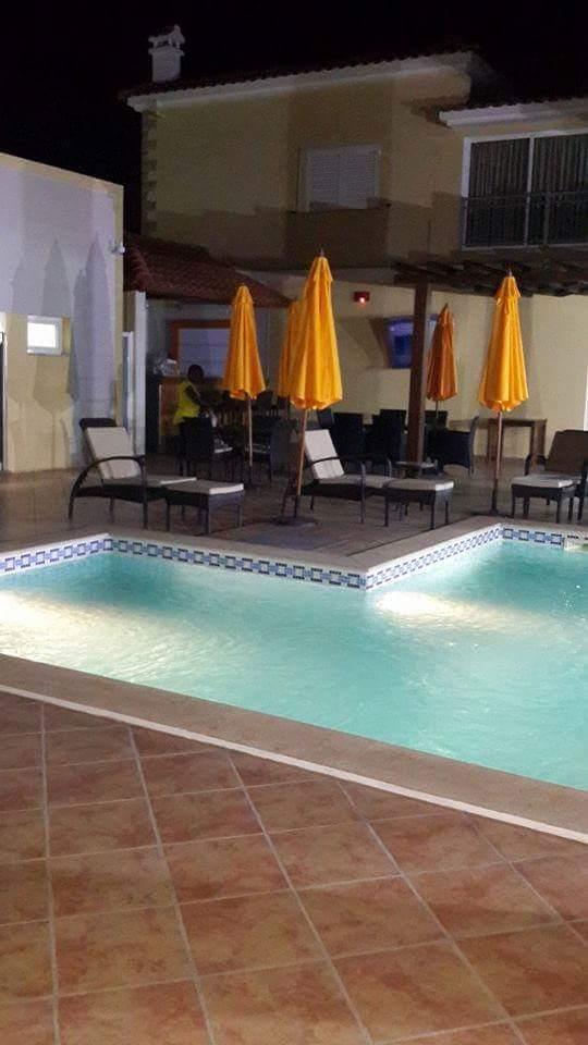 Restaurante/Residencial Nuyorican