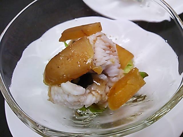 淡路島の素材追求レストラン　贅沢美食空間　香港GARDEN