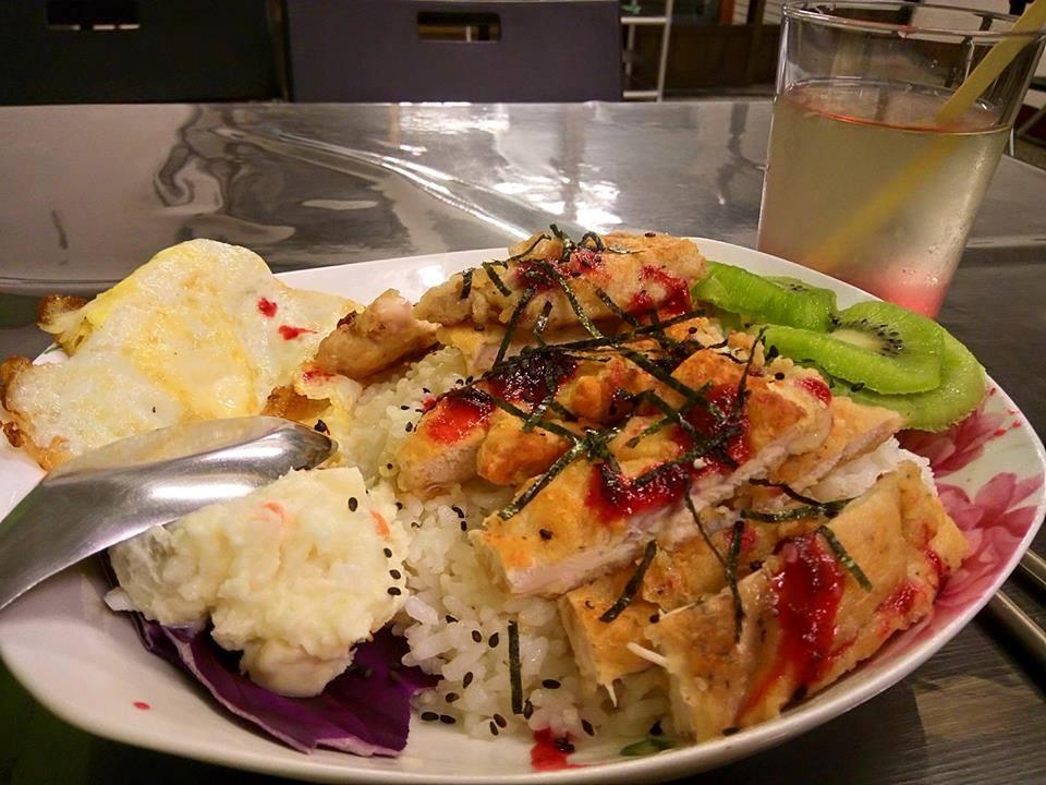 苗栗老八現炒＊麵食館