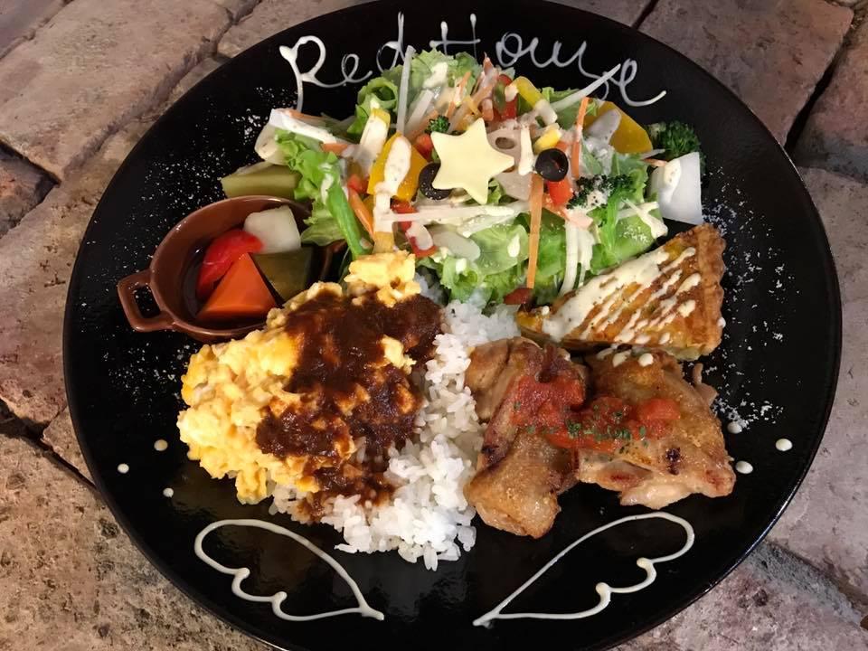 RED HOUSE cafe