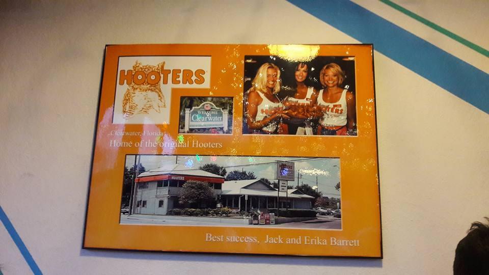 Hooters
