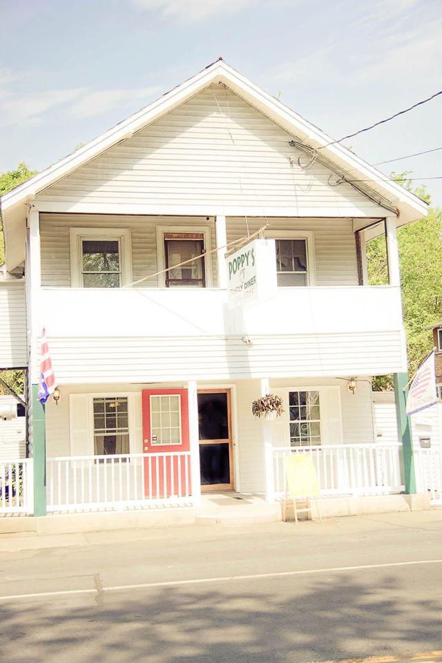 Poppy's Family Diner
