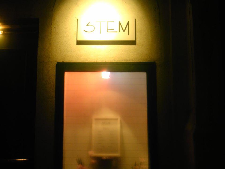 函館　ｂａｒ　ｓｔｅｍ　（バー　ステム）