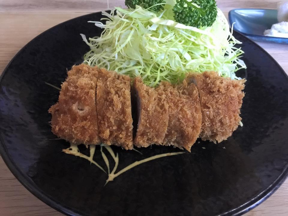 ごますりとんかつブー太