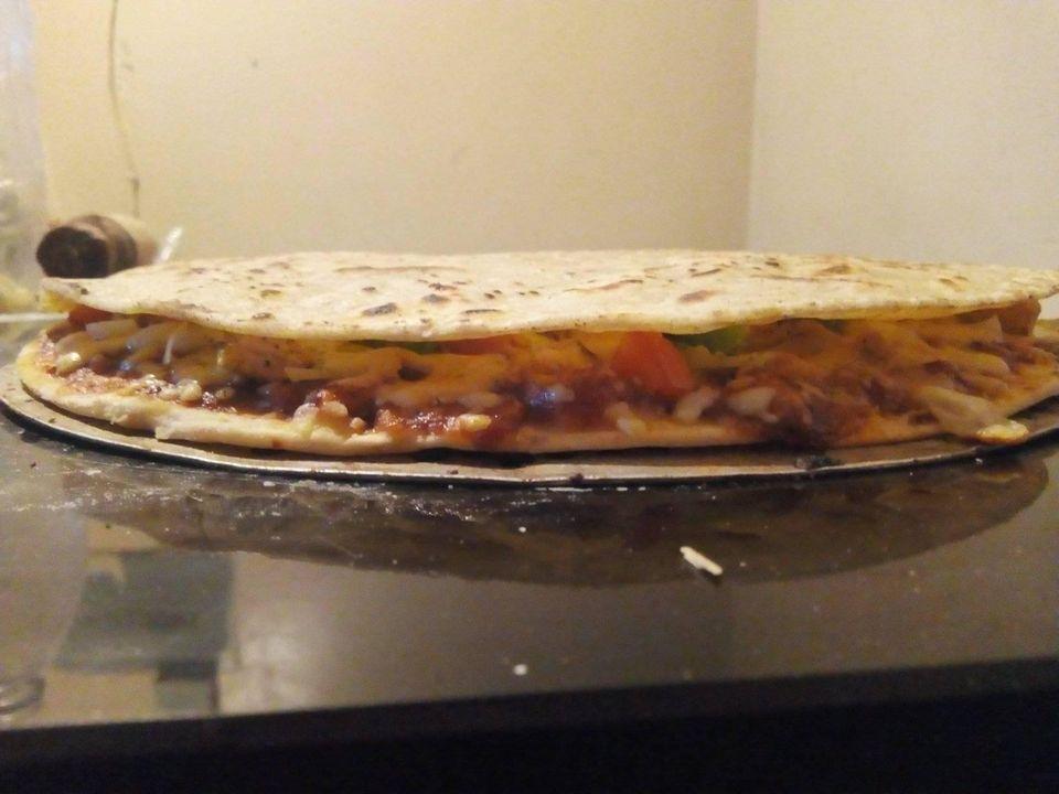 Golden pizza & subs