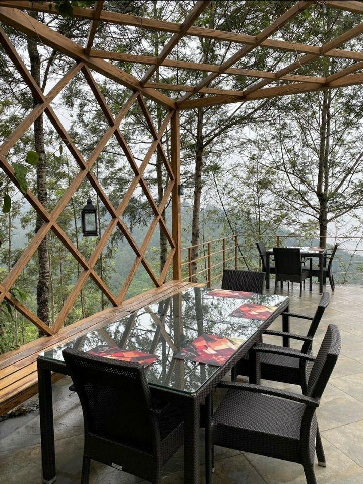 Altitude Global Cuisine Restaurant in Yercaud