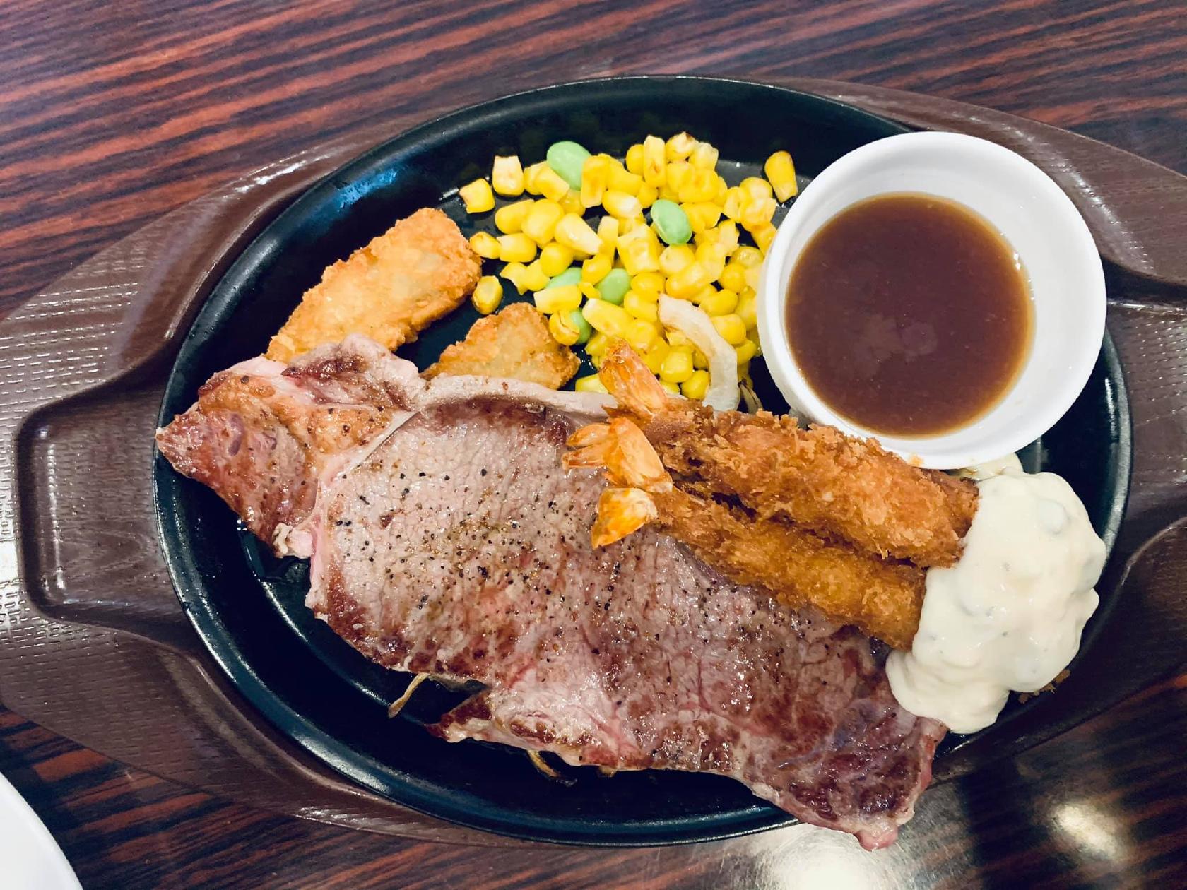 ガスト伊賀上野店