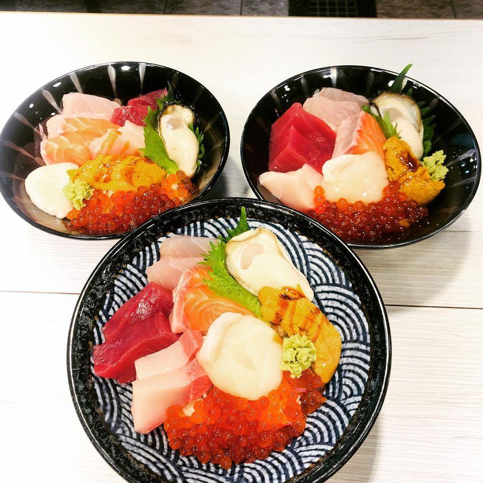 漁郎生魚片「屏東縣東港鎮華僑市場內-攤位號碼331（代煮區旁）
