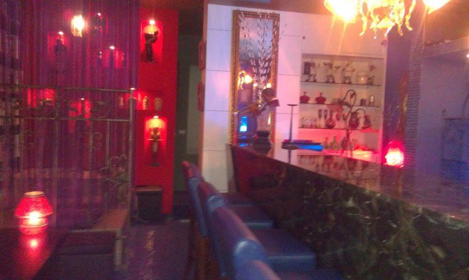 In Club 咖啡酒館