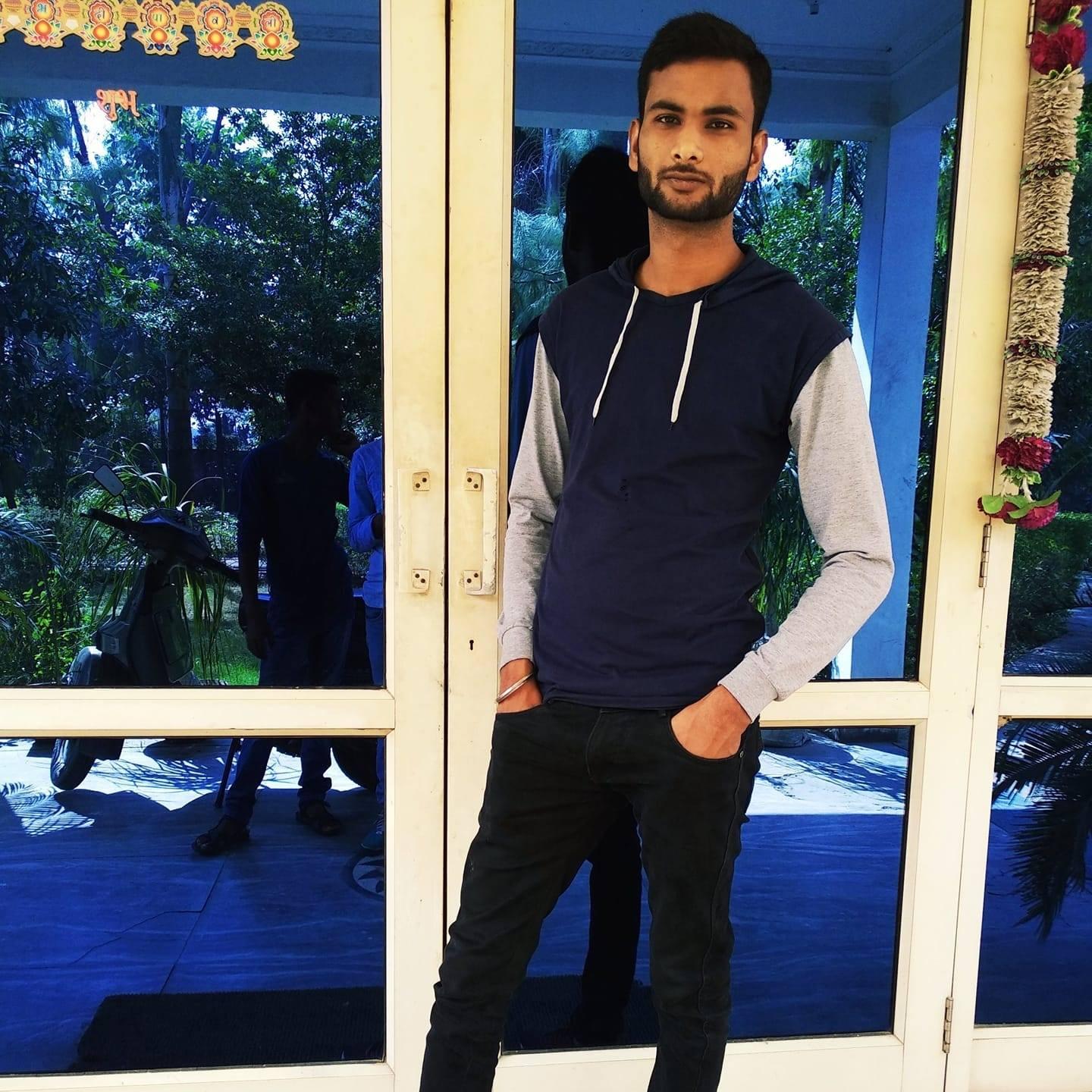 Royal Apple Hotel & Restaurant