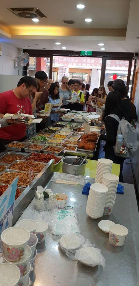 菁英食堂自助餐