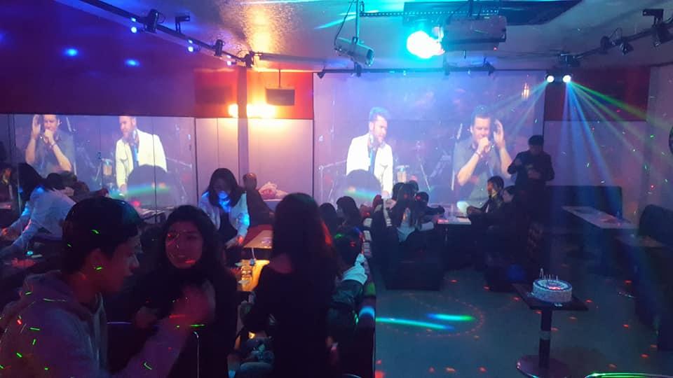 Beats Karaoke Bar