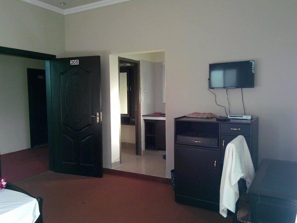 Al Ghazi Hotel and Restaurant