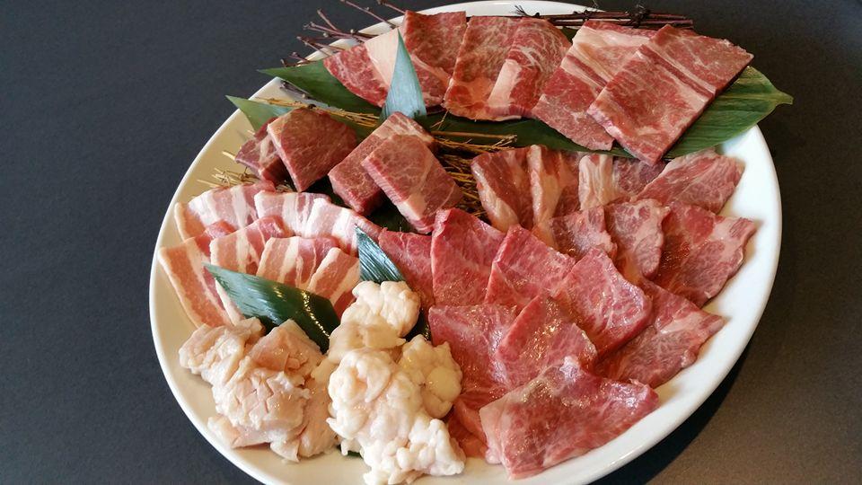 焼肉　tonbo.