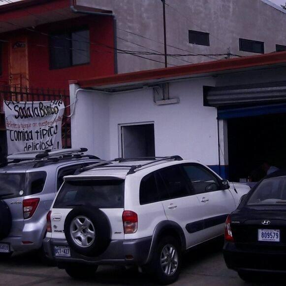 Soda La Bomba Heredia