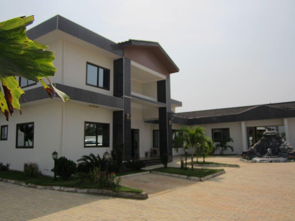 Kene-Bi Executive Lodge