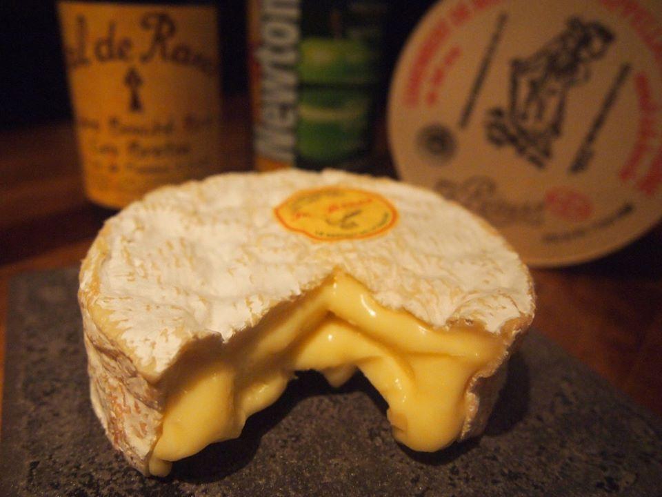 Cheese restaurant DAIGOMI by 1K